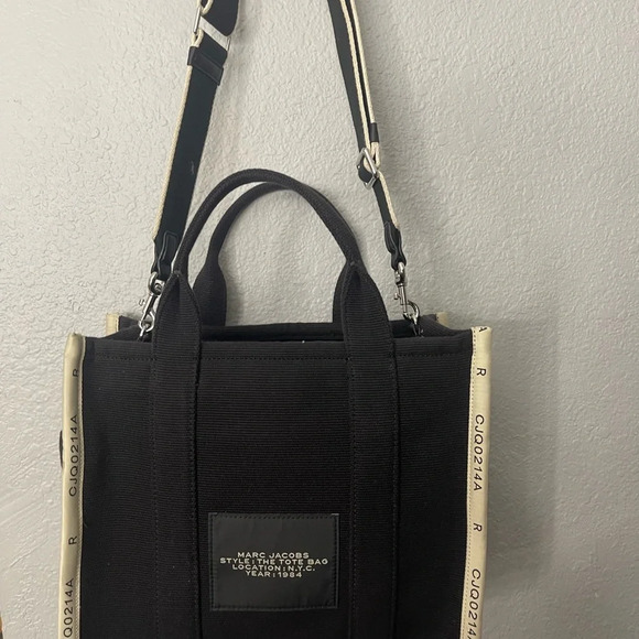 COPY - Marc Jacob’s medium tote bag - Picture 2 of 3